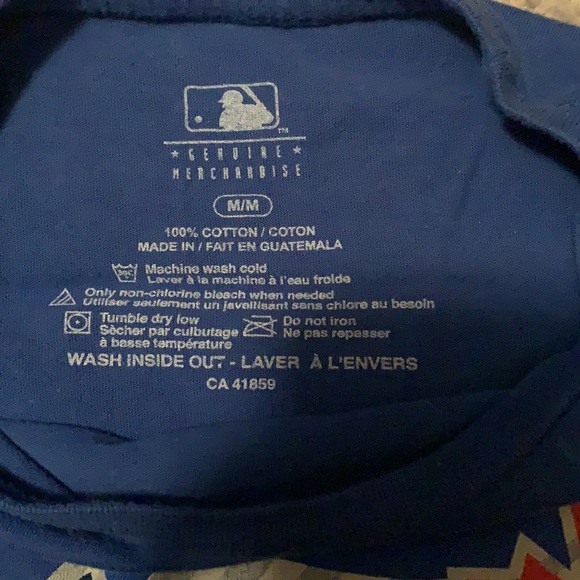 🌟 3/$20 🌟 Blue Jays T-Shirt, Sz Med (fits small) - Picture 2 of 2